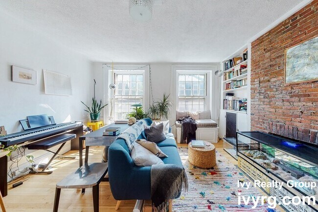 20 Joy St, Boston, MA 02114 - photo 2