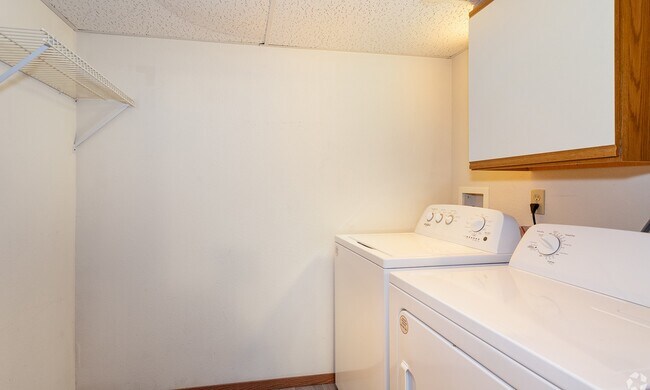 Rocky Meadows Apartments, Billings, MT 59102 - photo 7