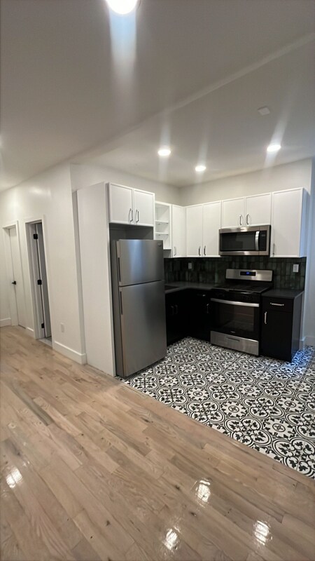 28.5 Providence St, Newark, NJ 07105