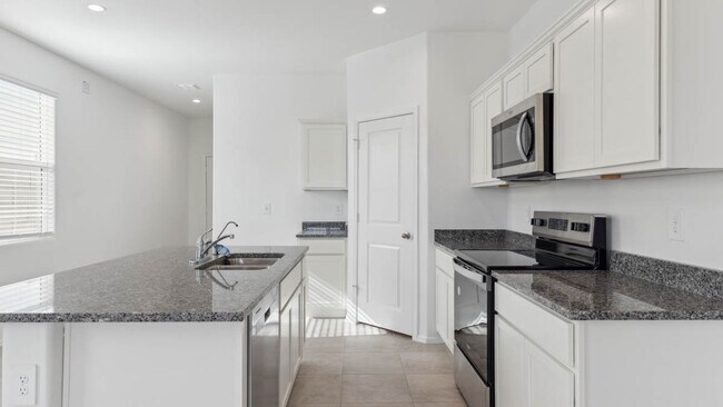 2103 W Sheridan Ave, Apache Junction, AZ 85120 - photo 5