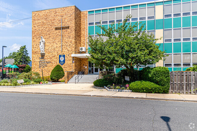 St James Elementary School