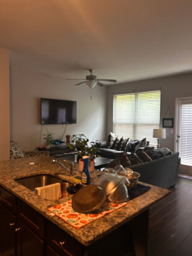 5914 Cassie Dr, Stonecrest, GA 30038 - photo 4