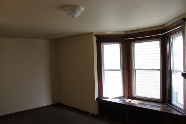 457 W 8th St unit 1, Erie, PA 16502 - photo 3