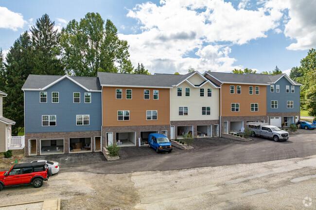 You can find beautiful new townhomes in Buckingham Gate.