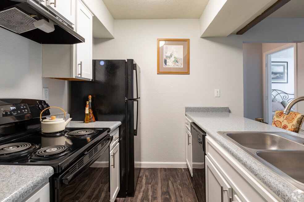 Tierra Pointe, Albuquerque, NM 87121 - photo 1