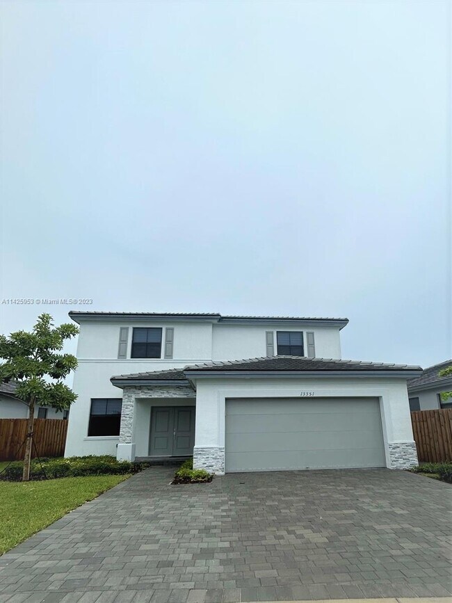 13351 SW 284th St, Homestead, FL 33033