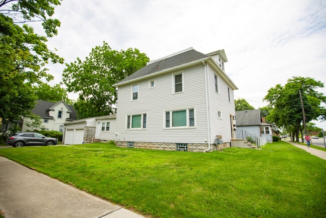 150 Mount Read Blvd unit Lower, Rochester, NY 14611 - photo 2