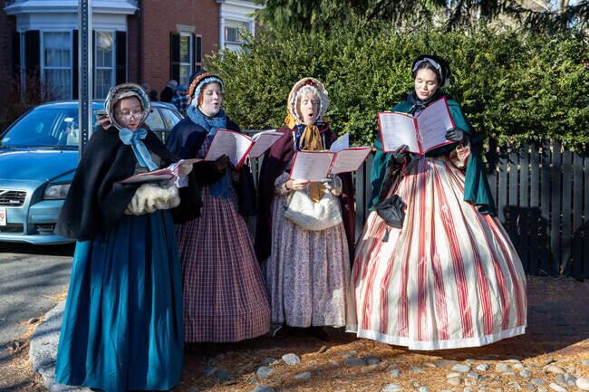 Christmas in Salem House Tour adds holiday charm to Salem Common.