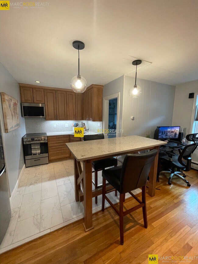 10 Aberdeen St unit 7-10, Boston, MA 02215 - photo 4