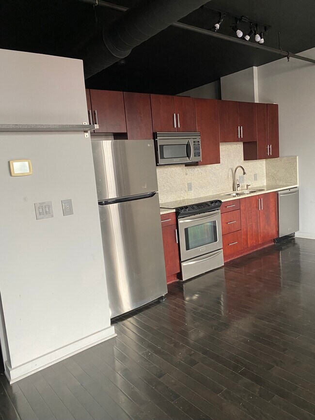 139 E Main St unit 202, Columbus, OH 43215 - photo 6