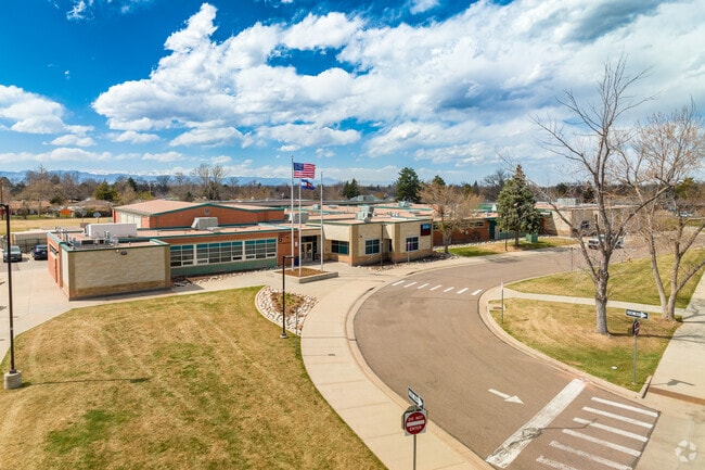 Lansing Elementary School is a preschool-5th grade school on the north side of Highland Park.