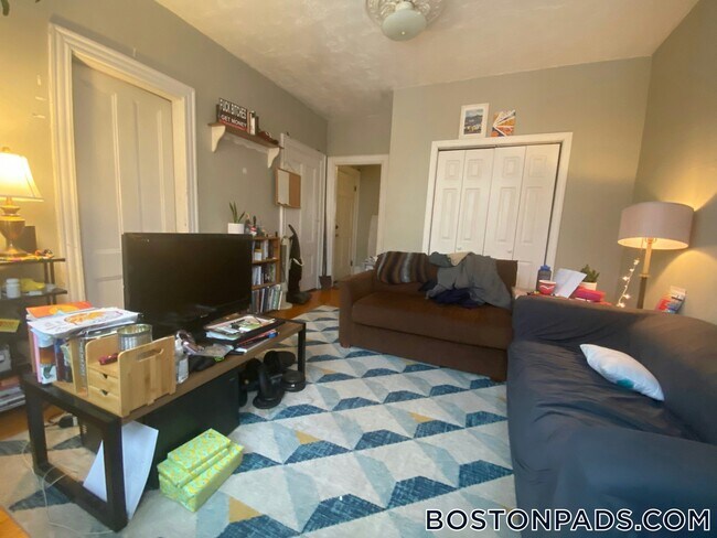 44 Delle Ave unit 2, Roxbury Crossing, MA 02120 - photo 6