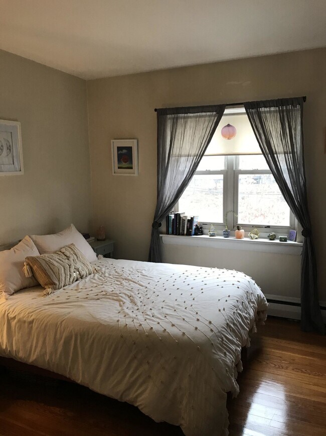 65 Chiswick Rd unit 4, Brighton, MA 02135 - photo 2