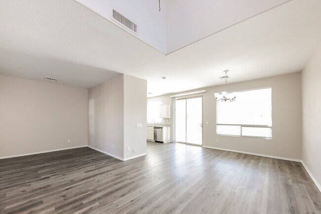 11427 W Yuma St, Avondale, AZ 85323 - photo 4