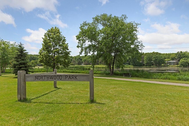 Manor Royal, Plymouth, MN 55441 - photo 3