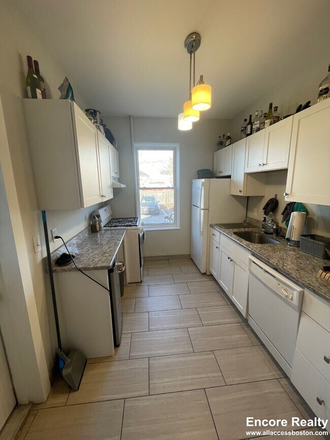 4 Farrington Ave unit 1, Allston, MA 02134 - photo 5