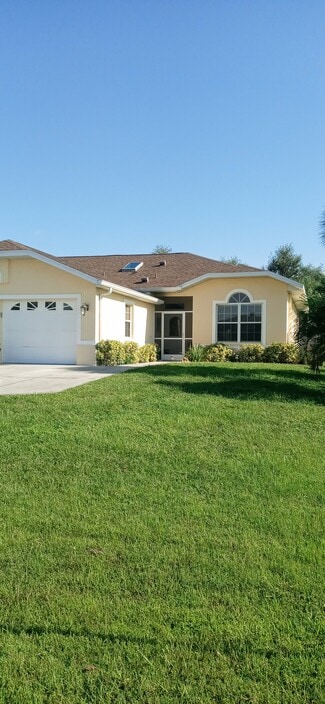 289 Rotonda Blvd W Unit B, Rotonda West, FL 33947