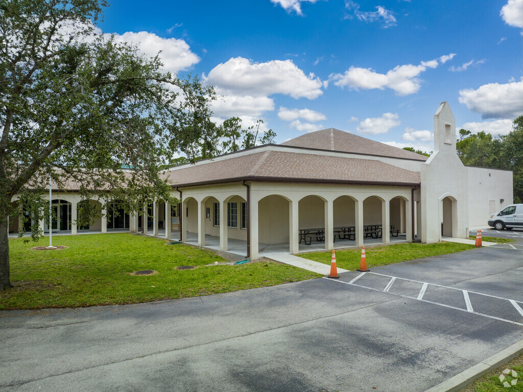 Crown of life Christian Academy is rated eight out of 10 in schools in its area