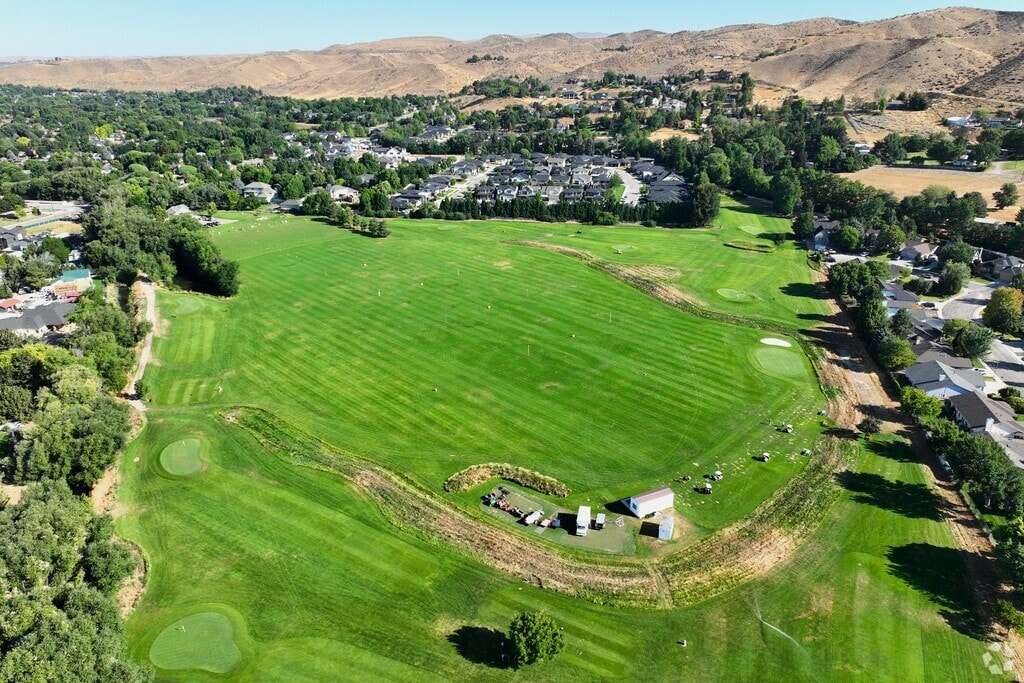 About Collister Schools, Demographics, Things to Do