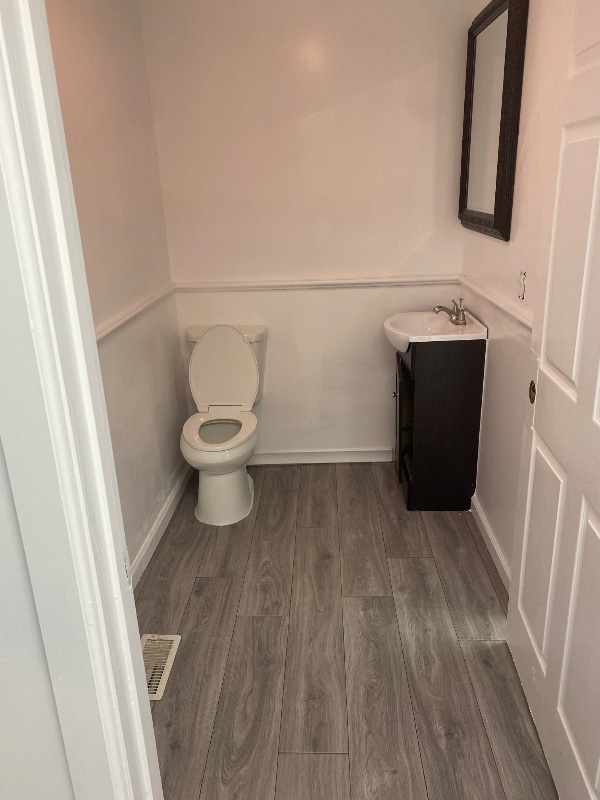 201 W Clinton St unit A, Roseboro, NC 28382 - photo 2