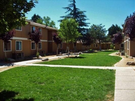 Silver Springs, Sparks, NV 89431 - photo 2