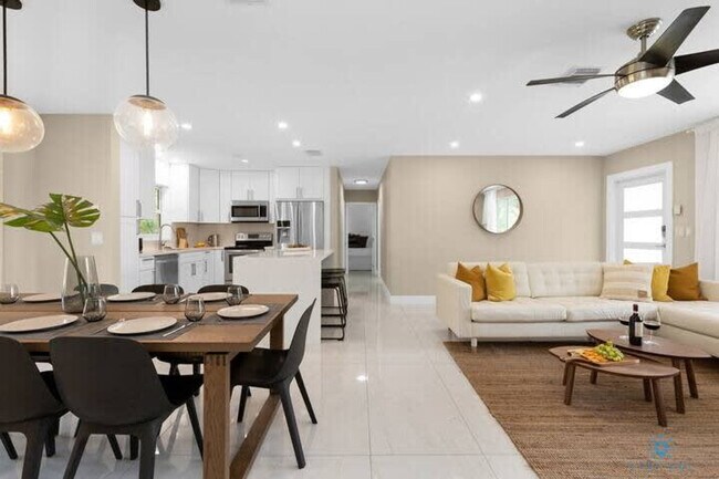 220 NE 10th Ave unit ID1227318P, Hallandale Beach, FL 33009 - photo 6