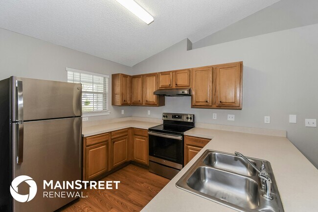 10450 McGirts Creek Dr, Jacksonville, FL 32221 - photo 7