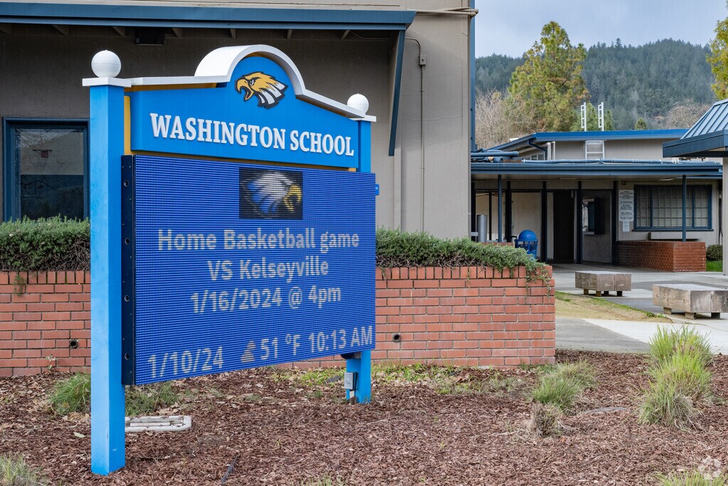 Students are the highest priority at Washington School.