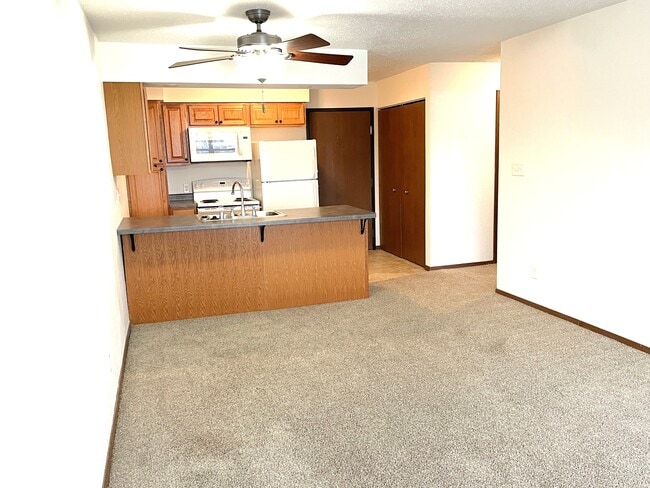 Riverview Apartments, La Crosse, WI 54601 - photo 5