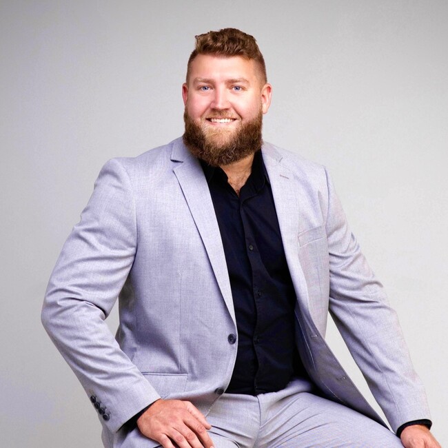 Agent Photo