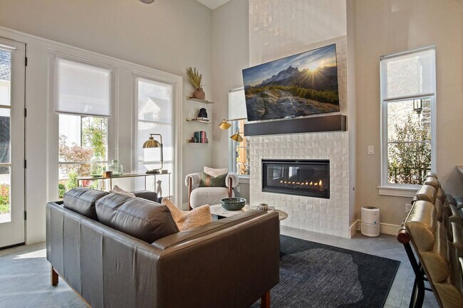 225 W 1st St unit ID1259094P, Edmond, OK 73003 - photo 5