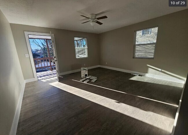 207 Hidell Rd, Knoxville, TN 37914 - photo 2