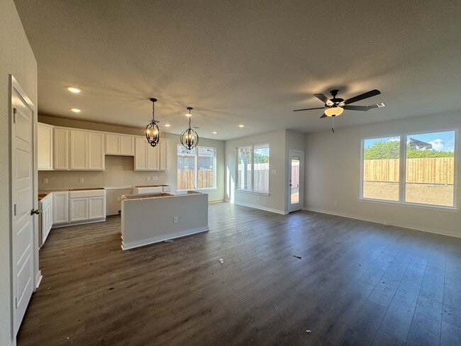 5910 Mcgregor Loop, Killeen, TX 76549 - photo 2