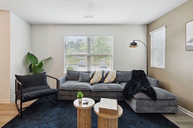 227 Socket St unit ID1284662P, Raleigh, NC 27606 - photo 2