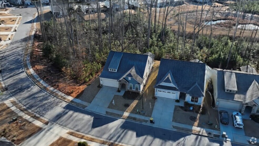 549 Colebrook Way, Peachtree City, GA 30269 - photo 2