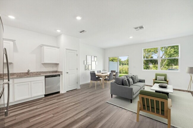 483 Colchester Ct, Moncks Corner, SC 29461 - photo 5