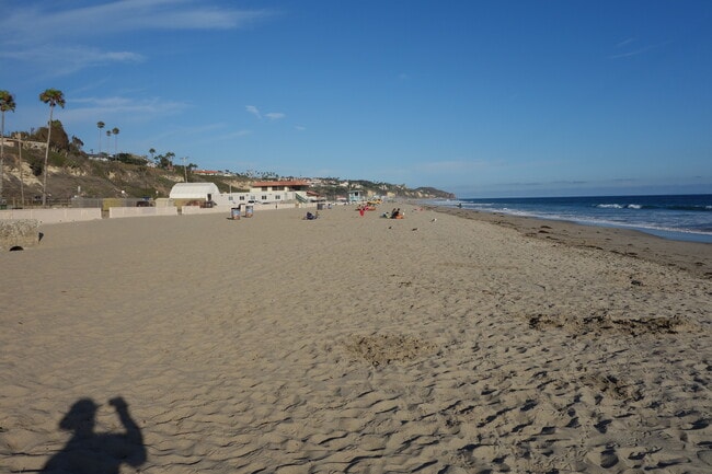 6430 Sea Star Dr, Malibu, CA 90265 - photo 2