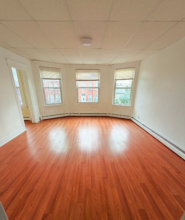 520 N 3rd St Unit 2nd Floor, East Newark, NJ 07029