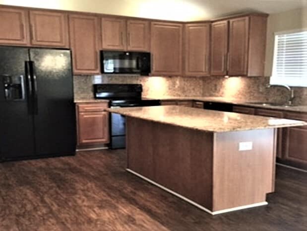 135 Crescent Creek Ct, Greenville, SC 29605 - photo 2