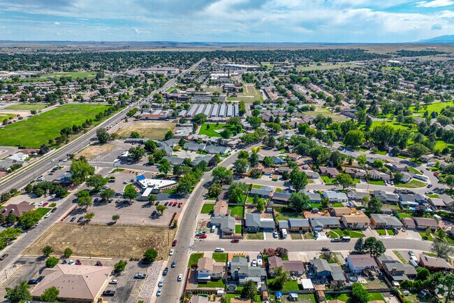 Regency suburban traits include grand homes and its city conveniences shine through its shops.