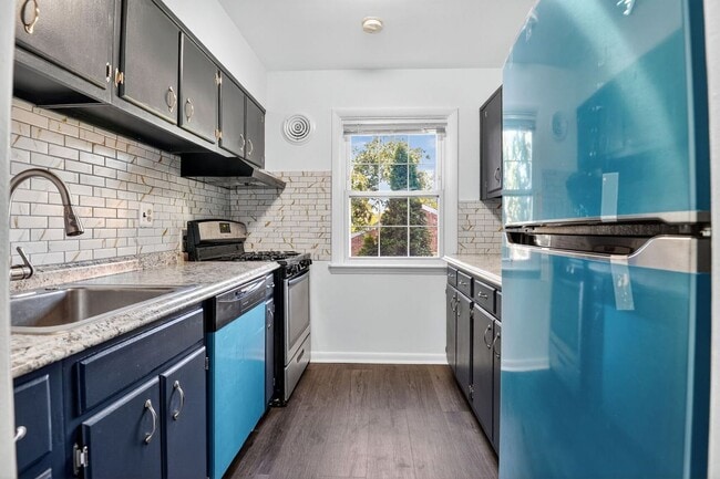 9483 Fairfax Blvd, Fairfax, VA 22031 - photo 5