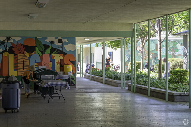 Wilcates wall art at Arroyo Vista Elementary in the South Pasadena neighborhood.