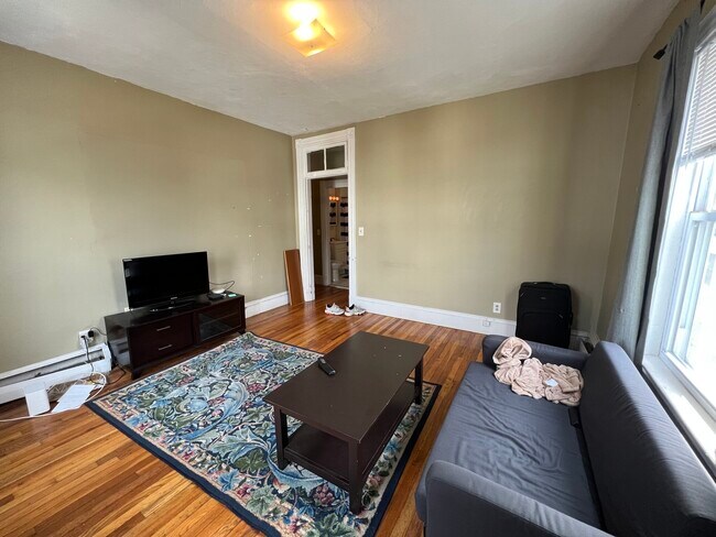 69 Cedar St unit 2L, Somerville, MA 02143 - photo 5