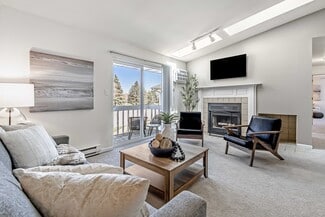 2837 Viking Dr, Green Bay, WI 54304