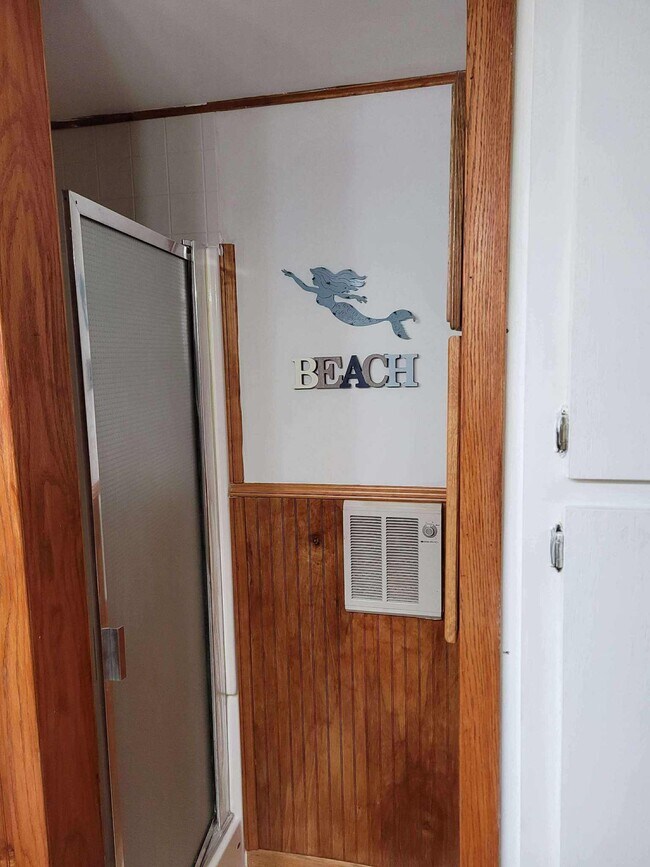 133 W Sorenson Ave unit One Bedroom Main, Appleton, MN 56208 - photo 3