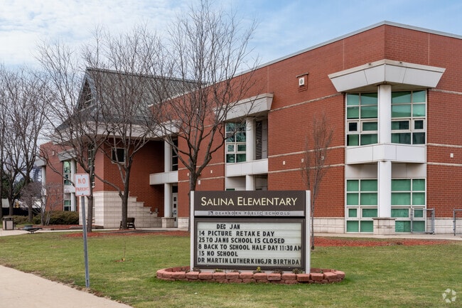 Salina Elementary School served 405 students in grades PK, K-3 in 2025, according to Niche.
