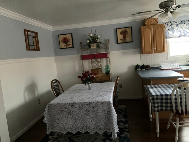 36 Governors Gate Ln unit 1, Linthicum Heights, MD 21090 - photo 4