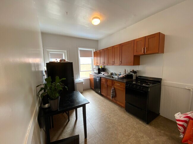 14 Mount Hood Rd unit 6, Brighton, MA 02135 - photo 7