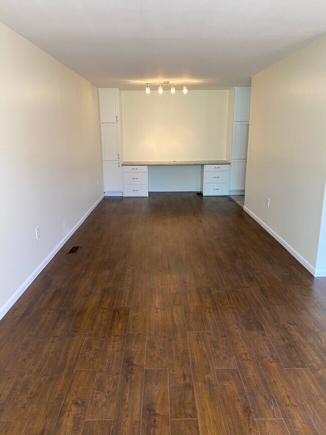 7681 Brams Hill Dr, Washington Township, OH 45459 - photo 4