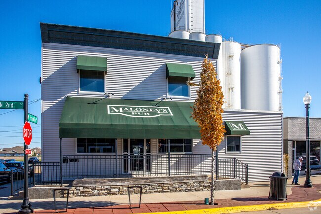 At the center of downtown Eldridge is Maloney's Pub, a great place to meet friends for dinner.